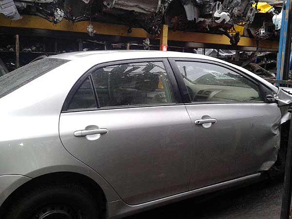 Riel inyección Toyota COROLLA  USADO