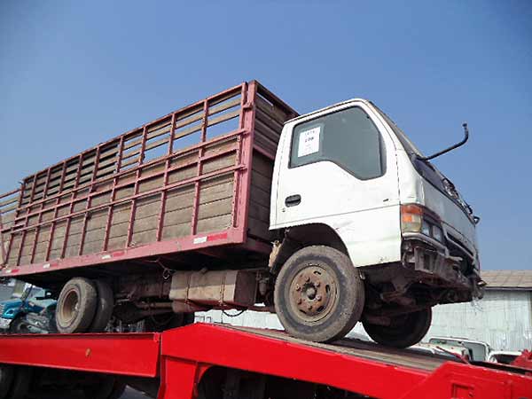 ESTANQUE ACUMULADOR DE AIRE Chevrolet NPR 1998  USADO EN DESARME