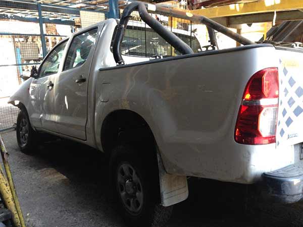 Tapabarro Toyota HILUX  USADO