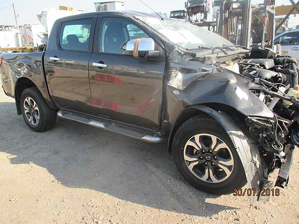 PARACHOQUES Mazda BT50 2017  USADO EN DESARME