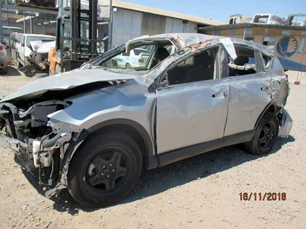 PARACHOQUES Toyota RAV4 2018  USADO EN DESARME